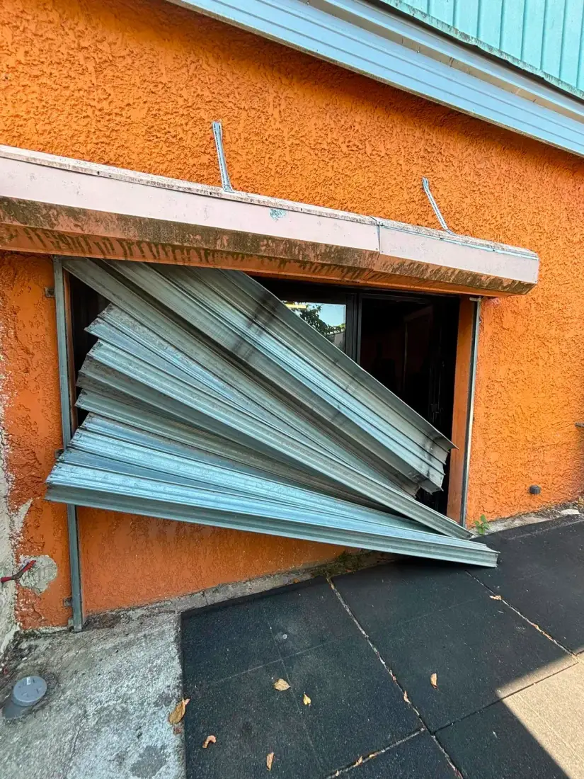 Réparation de rideau métallique à Marseille 8
